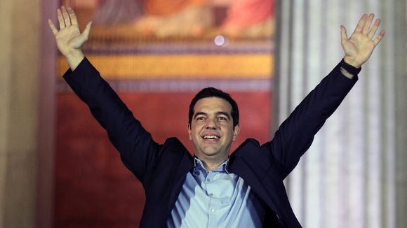 Tsipras’ choice : running  with the hare and hunting  with the hounds